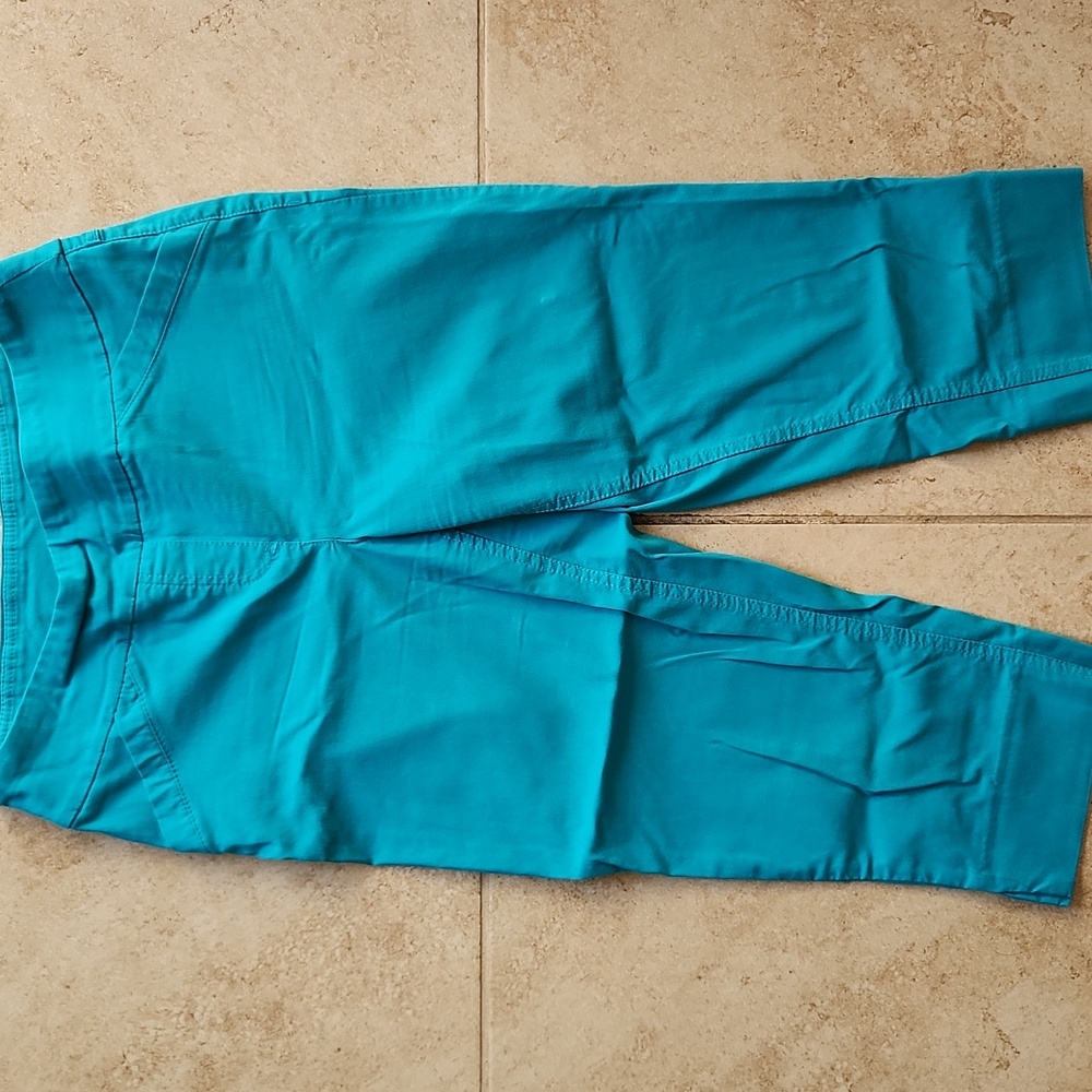 Turquoise Capris - Picture 2 of 9
